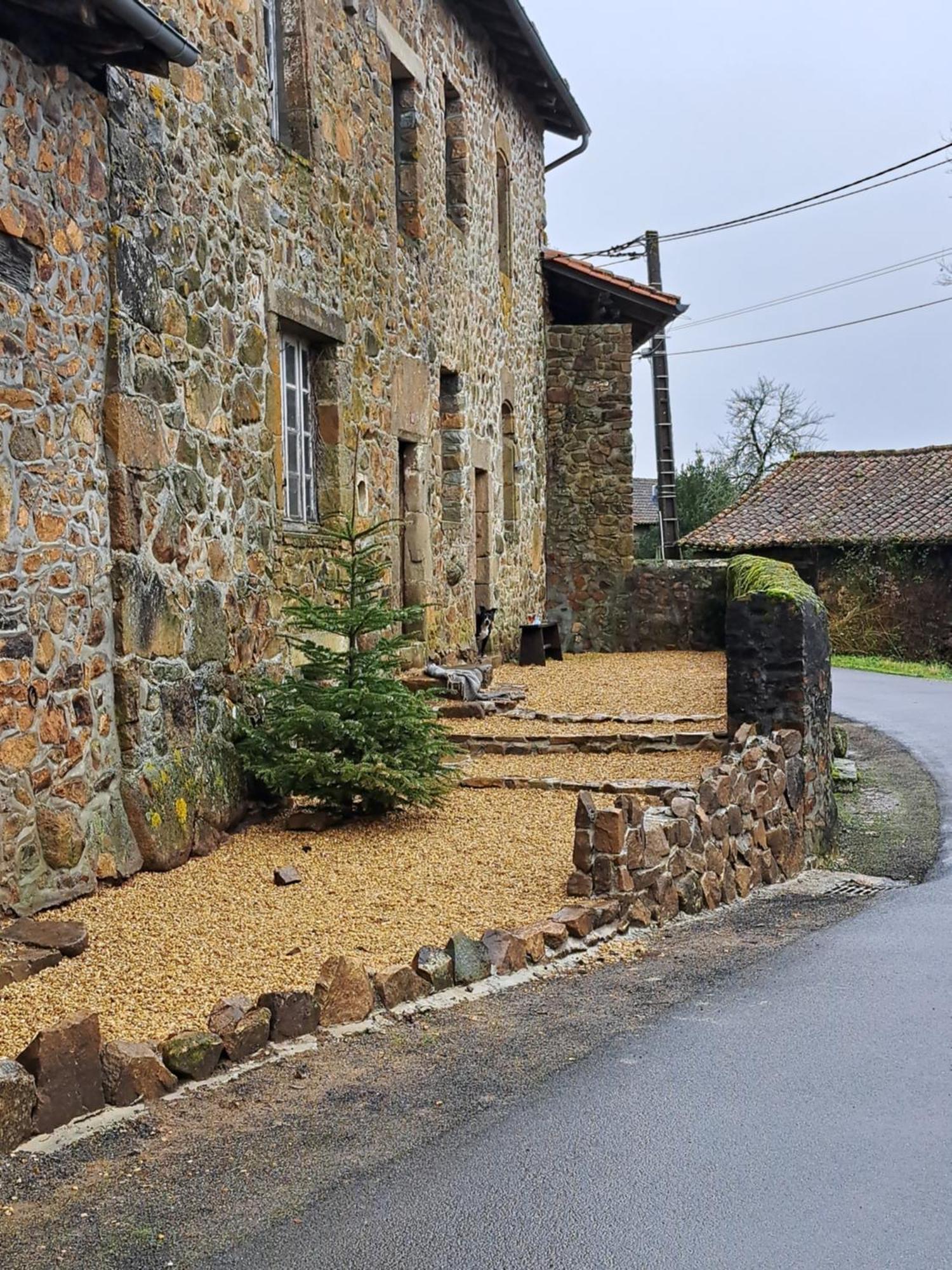 Lavallade12 Chambers D'Hotes Roussines Exterior foto